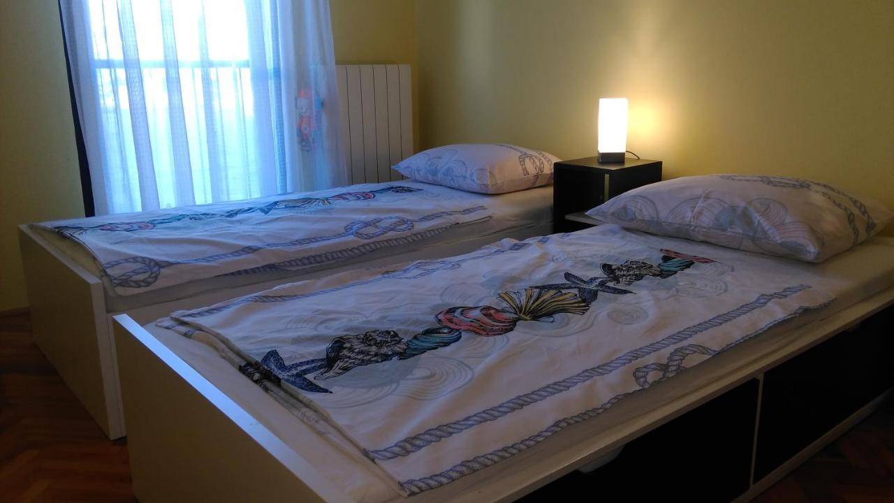 Lair By The Sea - Stoja, Pula Lejlighed Eksteriør billede